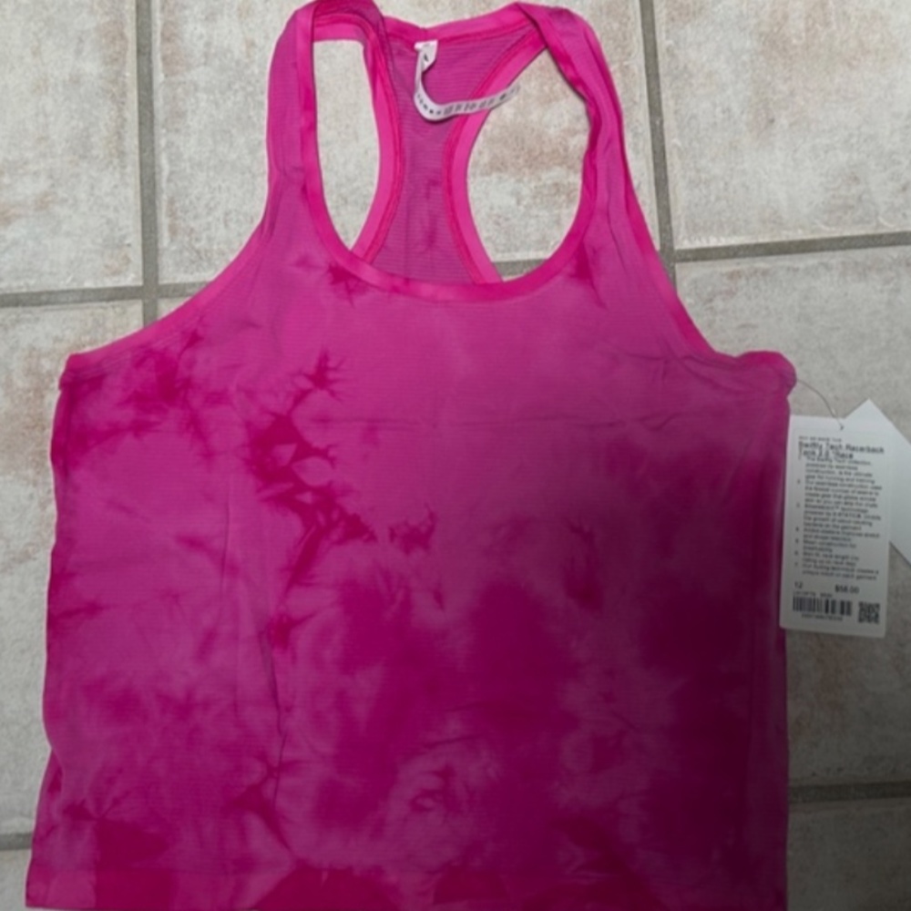 New Lululemon Swiftly tank